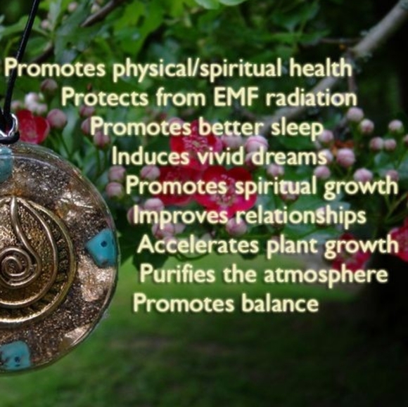 Purple Haze Organite w/ Cowrie Shells, Titanium Quartz, Gold Metal & Wire - Picture 8 of 8